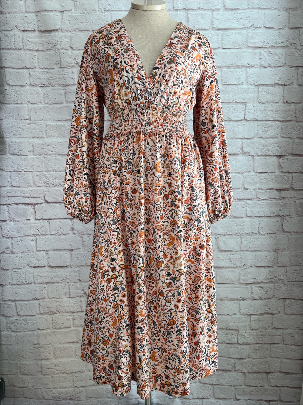 Old Navy Bohemian Puff Sleeve V-Neck Peach/Grey Floral Midi Dress Size M